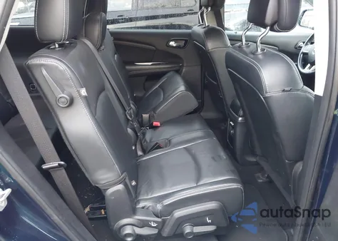 2015 Dodge Journey Crossroad z USA, uszkodzony, nr VIN 3C4PDDGG4FT554859